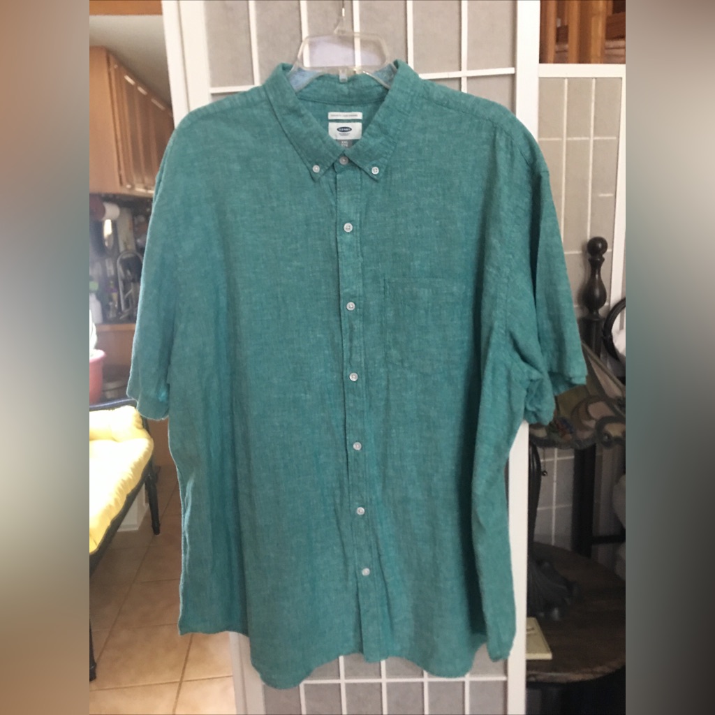 Men’s Old Navy Button Up Short Sleeve Xxl